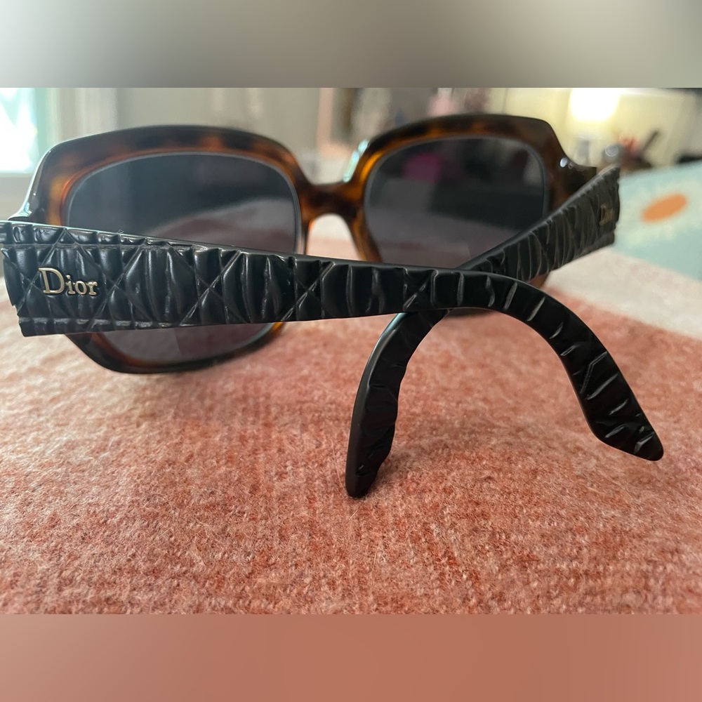 Dior Frisson 1 Frames - current frame is RX